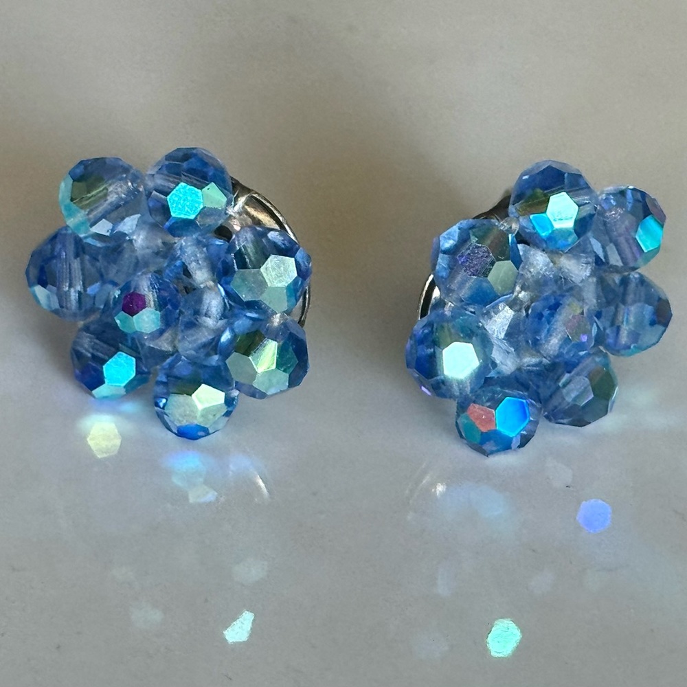 Vintage 1950’s Aurora boreales clip on earrings